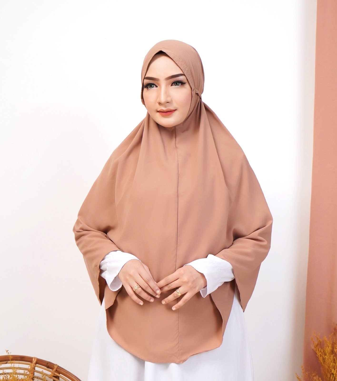Khimar Almuthmainnah